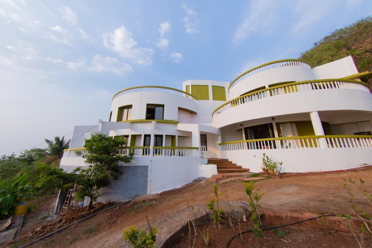 Villa Infinity By The Sea Murud  Exterior photo