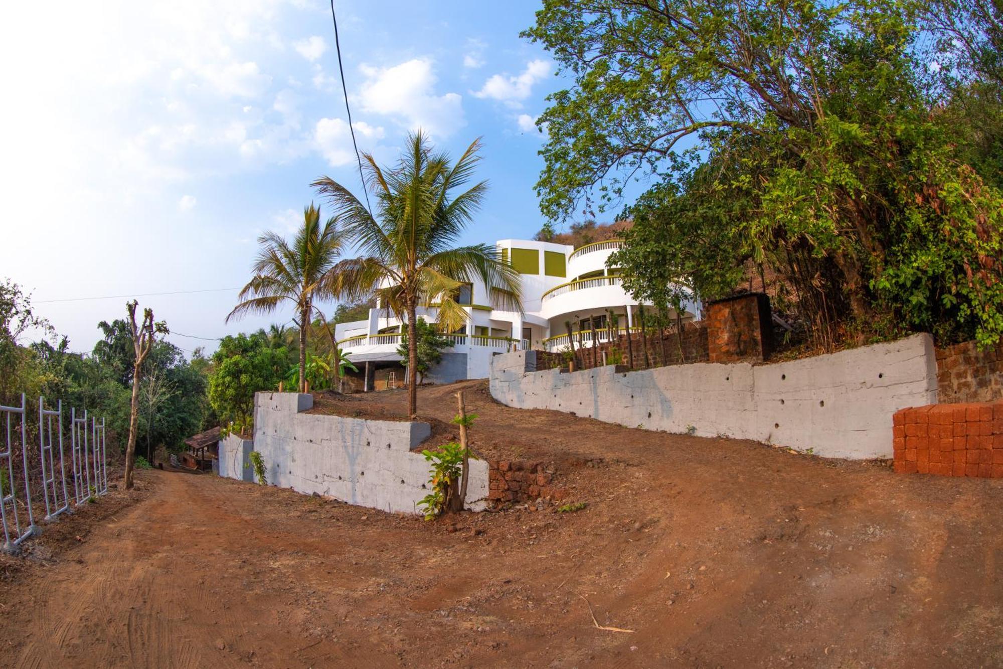Villa Infinity By The Sea Murud  Exterior photo
